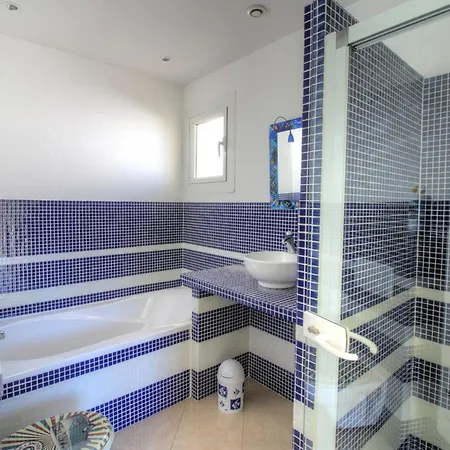 Vila Charmante 3 Avec Piscine Privee A 10 Min De La Plage, Climatisee, Parking - Fr-1-607-26 *