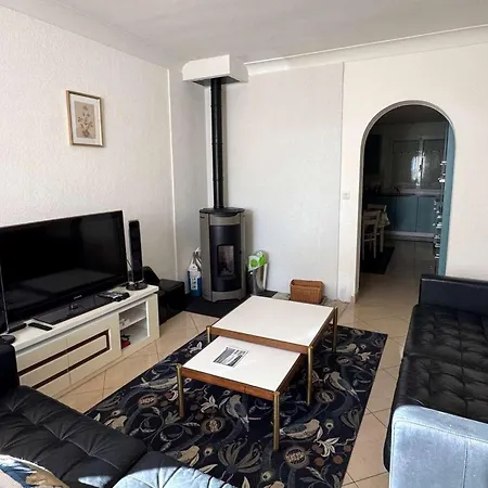 Charmante 3 Avec Piscine Privée à 10 Min De La Plage, Climatisée, Parking - Fr-1-607-26