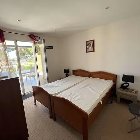 Charmante 3 Avec Piscine Privée à 10 Min De La Plage, Climatisée, Parking - Fr-1-607-26