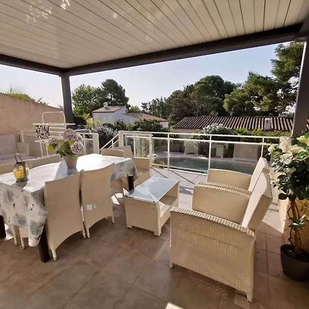 Villa Charmante 3 Avec Piscine Privee A 10 Min De La Plage, Climatisee, Parking - Fr-1-607-26 Agde