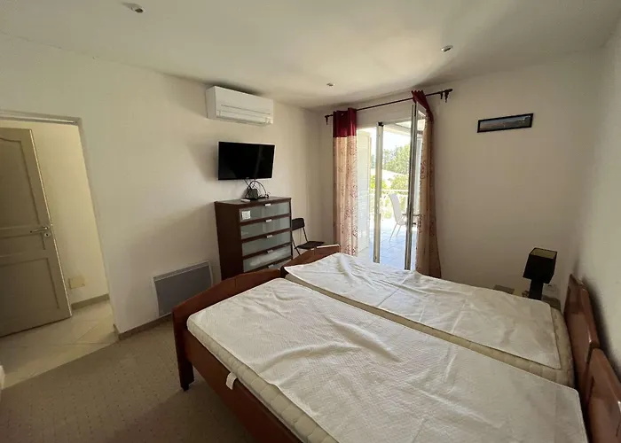 Villa Charmante 3 Avec Piscine Privee A 10 Min De La Plage, Climatisee, Parking - Fr-1-607-26 *